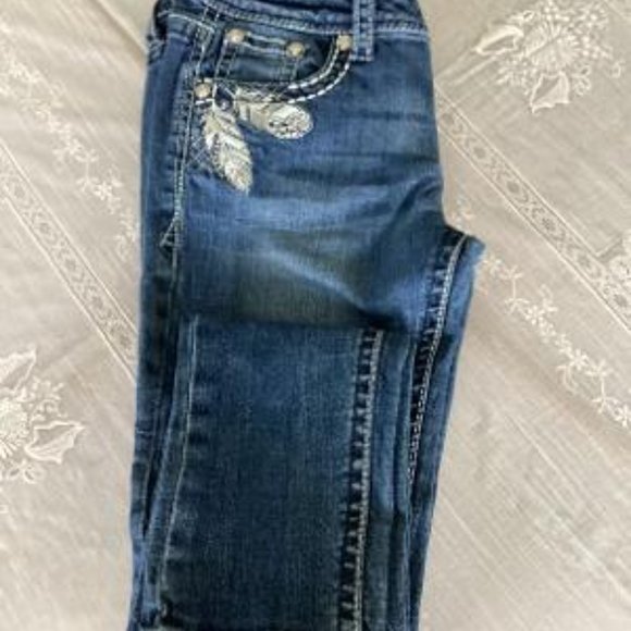 Jeans - Picture 2 of 3